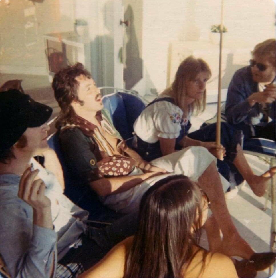 marianabrickman's tweet photo. We have a new photo of John Lennon and Paul McCartney together from when they met during the Lost Weekend 🤍 https://t.co/X0TBBmDyJU