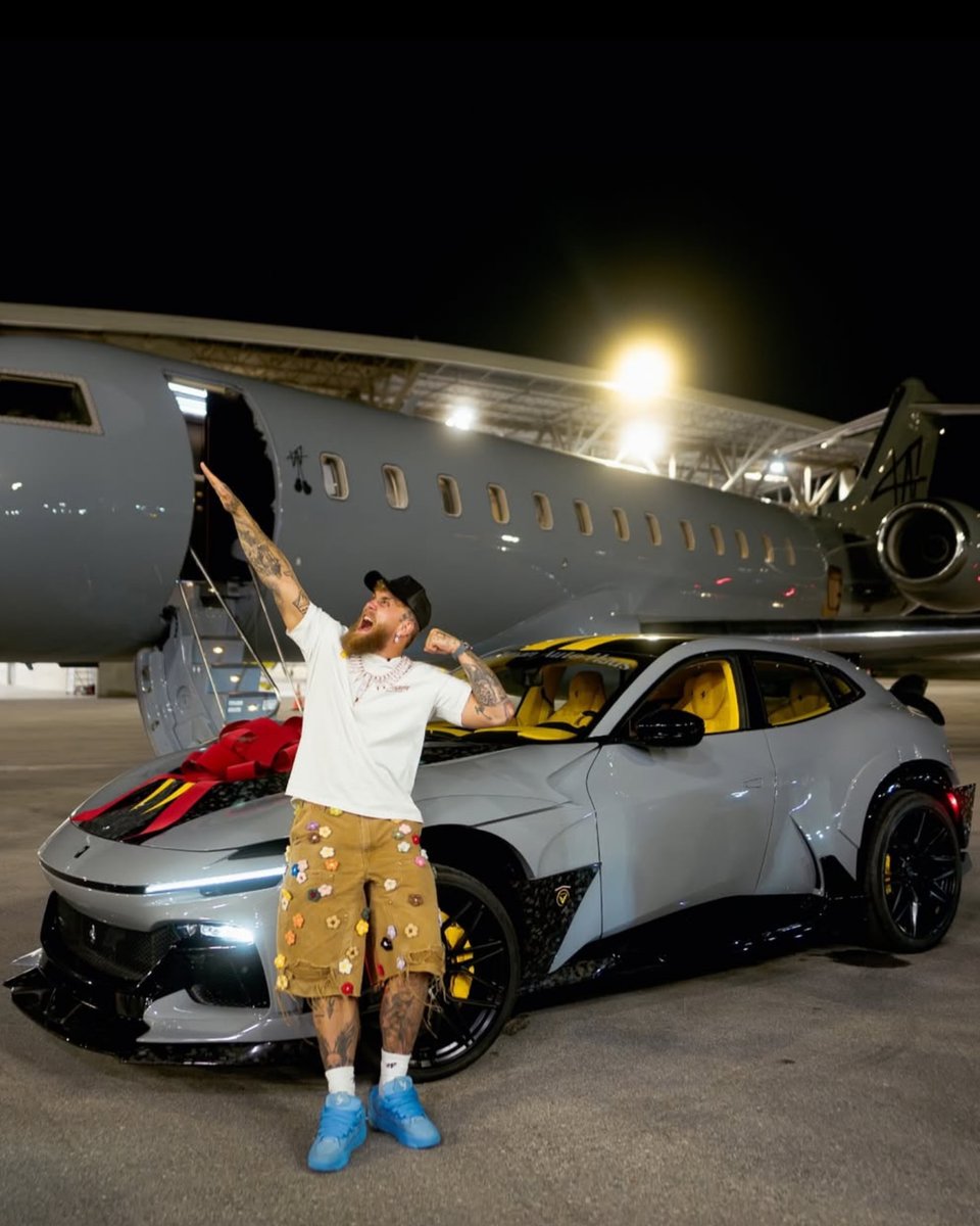 ThrottleCars's tweet photo. Jake Paul custom Ferrari https://t.co/Kn58e7OKo4
