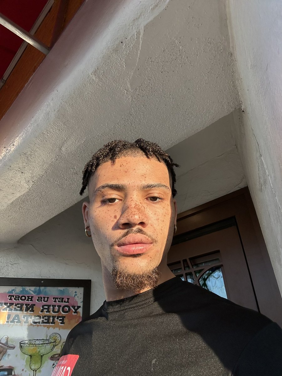 MR.PRETTYBOY tweet media