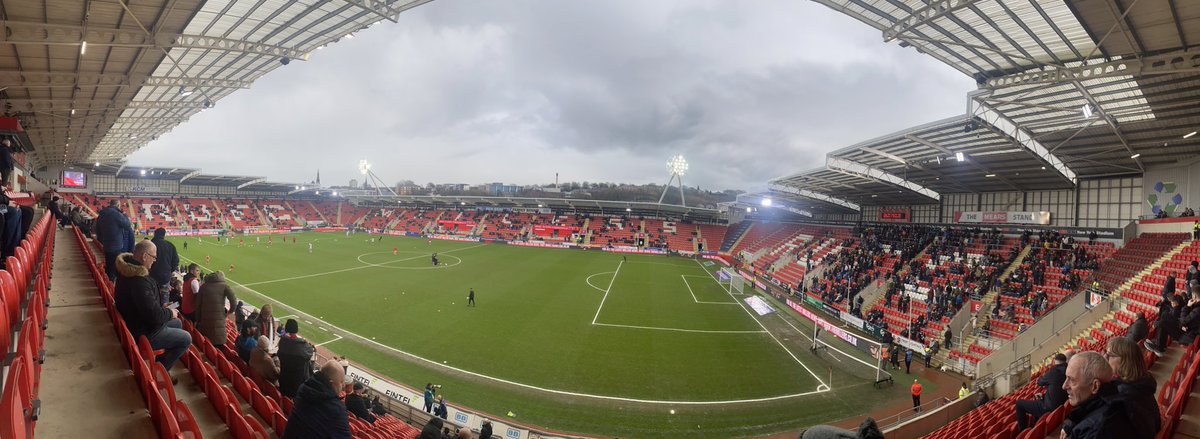 1978Antsmith's tweet photo. Ground 55 of the current 92 Prem and EFL clubs completed, a visit to the New York stadium to watch Rotherham United vs Plymouth Argyle. Much needed 3 points for The Millers to help them fight relegation. Talking point of the game was the performance of the referee team - poor. https://t.co/uQcW4bzeI4