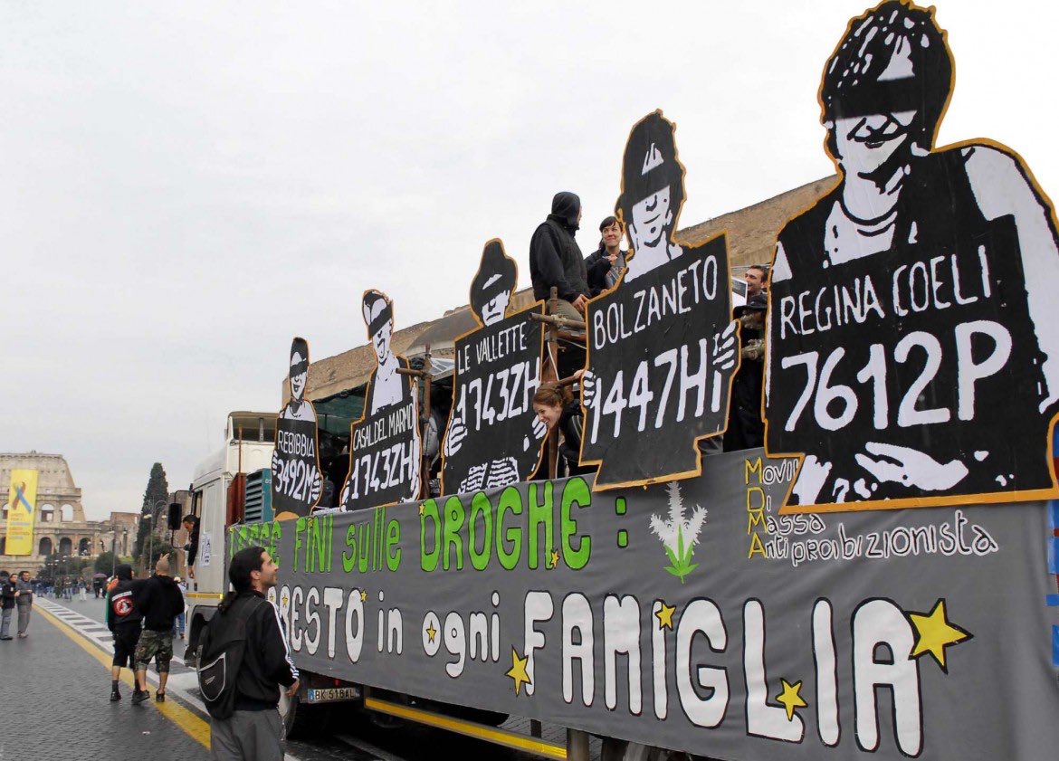 DETENUTI CON DIPENDENZA, NON MALATI: la Consulta smonta il piano Nordio conferenzasalutementale.it/2026/02/28/det…