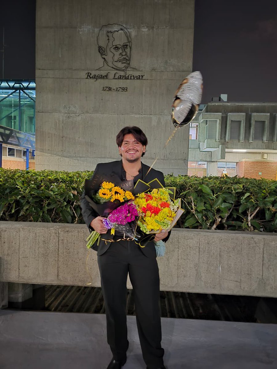 Lic. Andopado 📚 tweet media