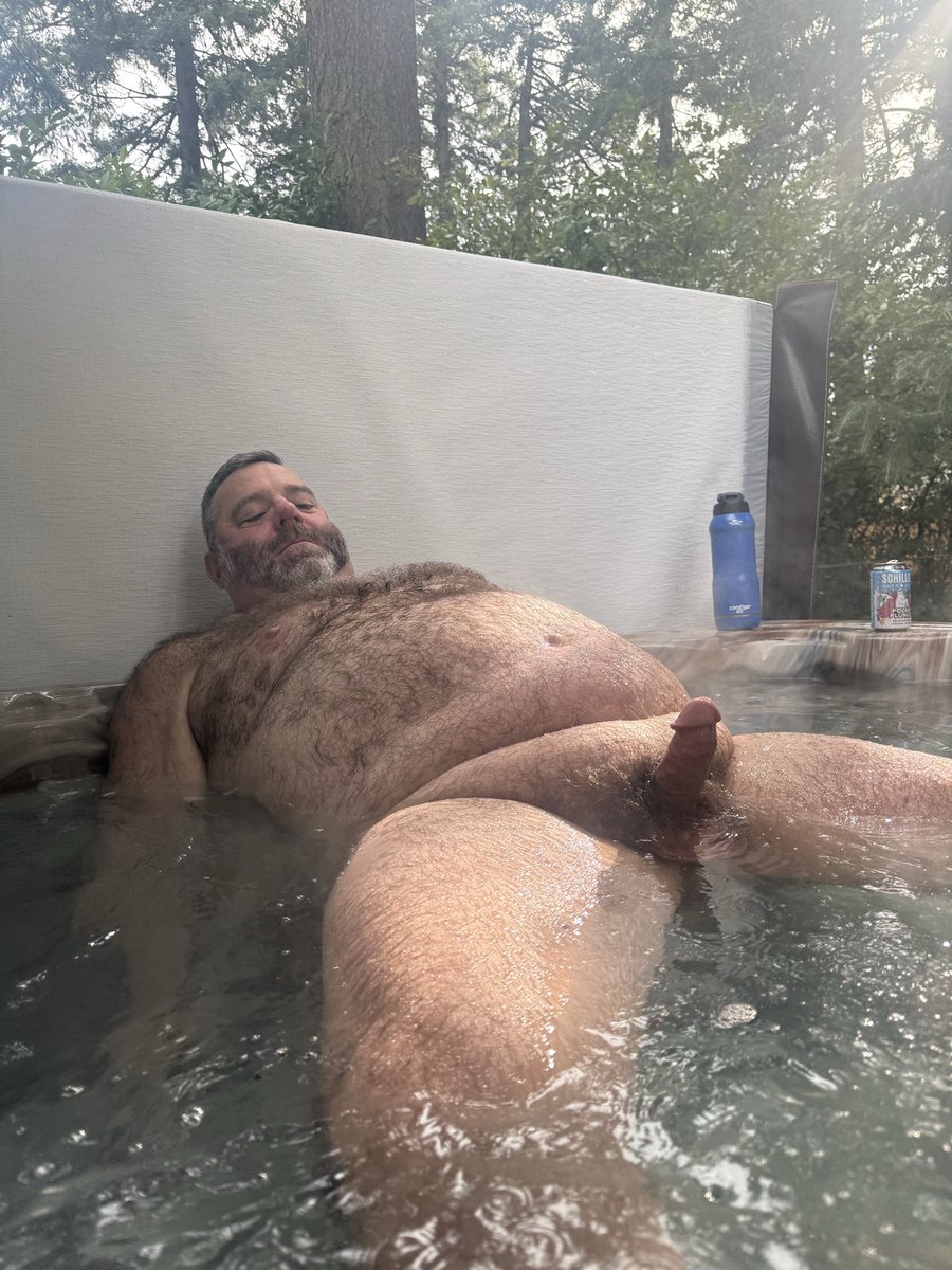 Just a Gay Couple Living Life (Spain May 24-Jun 6) tweet media