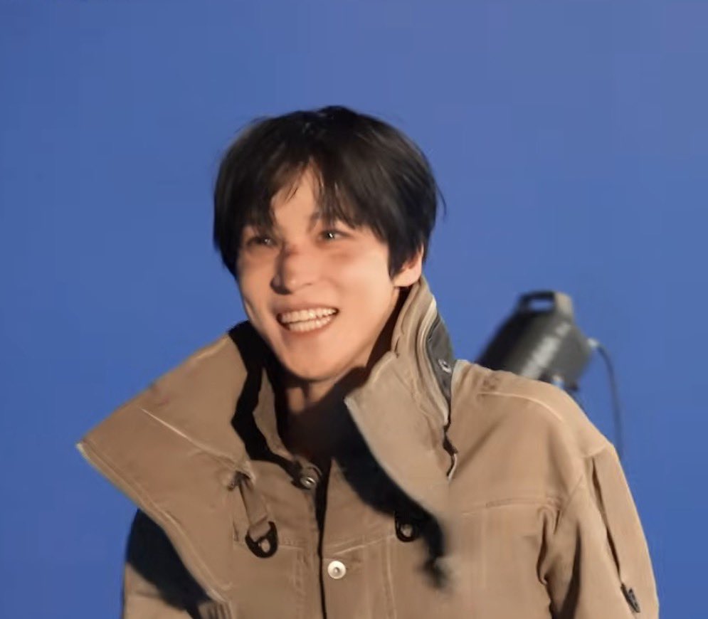 that’s one the most cutest yuyu smiles I have ever seen 😭😭😭😭