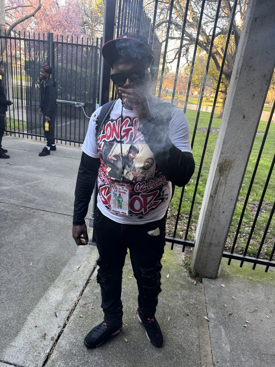 TheRealBackdoe4's tweet photo. #LongLiveDaGrim1823 🤞🏾 https://t.co/TiVOT82u4g