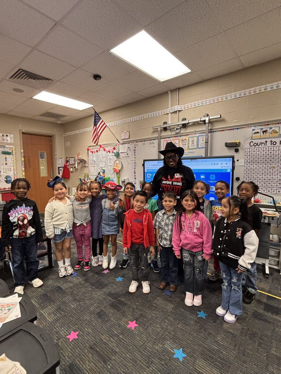 ELA_Edwards_'s tweet photo. I read to Kindergartners and voted I think it was a productive day! I also got a chance to spend time with my Divine Divas ( Dedicated Intelligent Versatile Ambitious Students) #readacrosssheldon #voted #mentorgroup https://t.co/bcn5lcMTFH