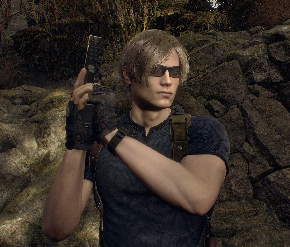 >se queda parado viendo como un Zombie mata a una doctora inocente

>hace un chiste al respecto

>le da a Grace un arma con UNA bala

>lo noquean

El goat