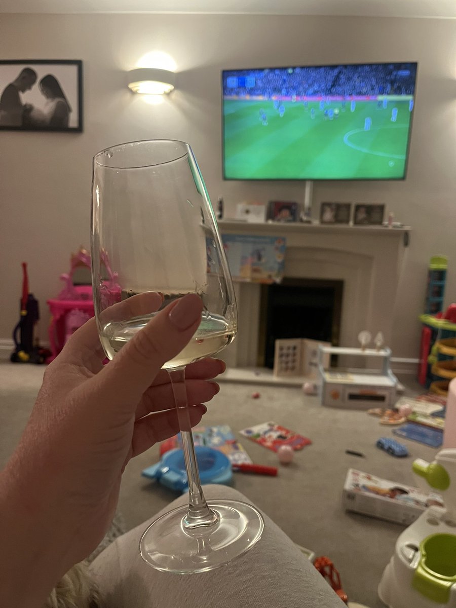LittleMissRolo's tweet photo. Thought my days of having to have a wine to get through the game was over… my nerves can’t take this kind of end to a season again! #mancity https://t.co/fOYyi9dXhH