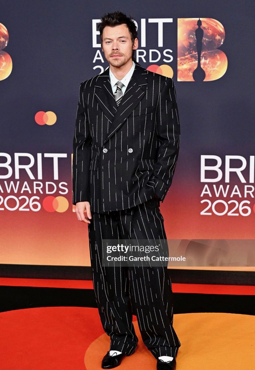 Hourly Harry ❤️ tweet media