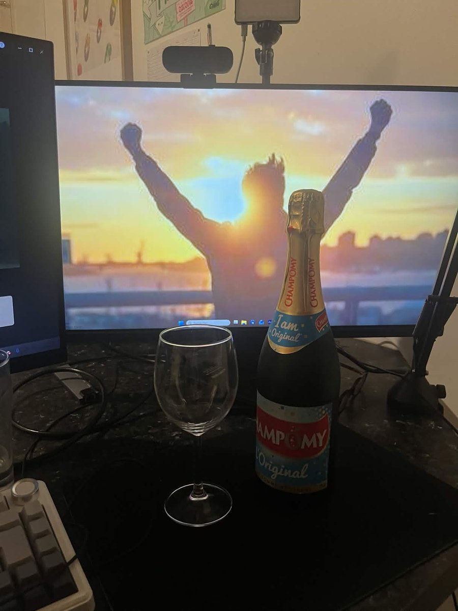 Malheureusement, on range le Champomy tout frais... Pas de Day 2 pour nous...

#HKWIN