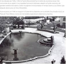 BigBaldito's tweet photo. Ángel Urraza

La gran mayoría de los habitantes de la Ciudad de México, ubican el Eje 6 Sur, y en su tramo que corresponde de Av. Insurgentes al Eje Central, Lázaro Cárdenas, atravesando las colonias Insurgentes - San Borja, Del Valle Centro, Vértiz Narvarte e Independencia, saben que dicha avenida lleva el nombre de Ángel Urraza, pero ¿Quién fue él?

Ángel Urraza Saracho fue un destacado empresario español-mexicano de origen vasco, reconocido como uno de los inmigrantes que contribuyó significativamente al desarrollo industrial de México en el siglo XX.

Nació #UnDíaComoHoy 1 de marzo de 1891 (135 años) en Alonsotegui (Alonsotegi), Vizcaya, en el País Vasco, España. A los 19 años, en 1910, emigró a México llegando con muy pocos recursos (solo 100 pesetas en el bolsillo), poco antes del estallido de la Revolución Mexicana.

Comenzó trabajando en oficios modestos y pronto inició como vendedor ambulante de tacones de hule (suelas y reparaciones de calzado), lo que le permitió acumular capital inicial. Con visión empresarial, en 1927-1929 fundó la Compañía Manufacturera de Artefactos de Hule Euzkadi, S.A. (conocida simplemente como Euzkadi), en sociedad con otros empresarios como Teodoro Arocena. Esta empresa se convirtió en una de las más importantes de México en la fabricación de productos de hule, especialmente llantas y neumáticos, llegando a ser líder en el mercado nacional durante décadas. (Incluso se menciona en la película Goldfinger de James Bond como marca presente en una escena en México).

Fue un apasionado del fútbol y apoyó a la selección vasca de Euskadi (Euzkadi) durante su exilio en México en 1937-1939 tras la Guerra Civil Española. Ayudó económicamente y logísticamente al equipo, que incluso participó temporalmente en la liga mexicana bajo el nombre “Euzkadi”, logrando un subcampeonato. De igual forma,  fue consejero de numerosas empresas entre ellas, Seguros Monterrey, Banco de Londres y México, Seguros la Provincial,  entre otras.

Falleció el 11 de diciembre de 1946 en la Ciudad de México.

Su legado perdura en la Colonia Del Valle (Benito Juárez, CDMX), donde hay una calle importante que lleva su nombre: Ángel Urraza. Es recordado como un ejemplo de superación de un inmigrante que llegó sin nada y construyó un imperio industrial, contribuyendo al desarrollo económico y a la comunidad vasca en México.

#CallesDeMéxico #CDMX @En_laDelValle #AngelUrraza