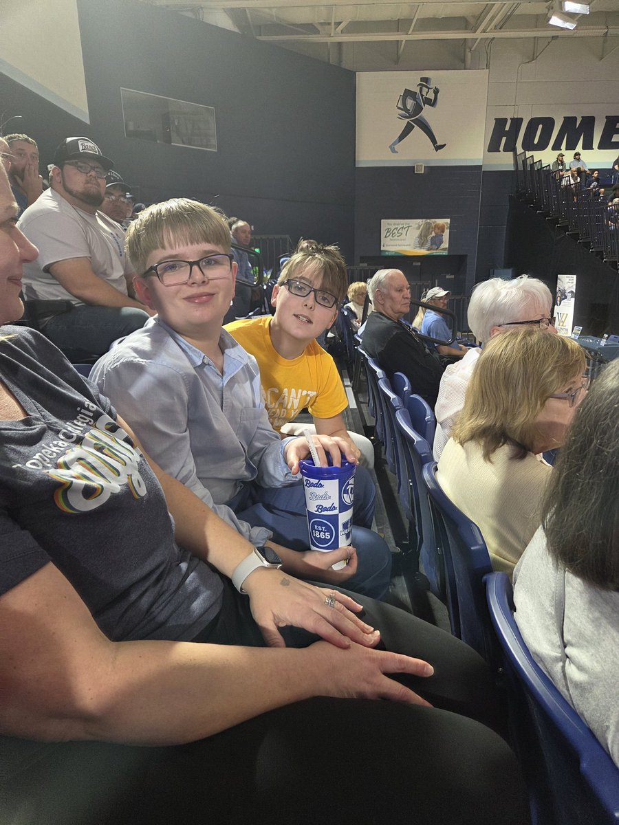 GOOD AFTERNOON!....from Lee Arena for Washburn Men's Basketball final game of the season and senior day. 

Much appreciation to those seniors for all they have given to Topeka and Washburn. Same goes for the seniors of the women's team, band and dance and spirit squads. THANK