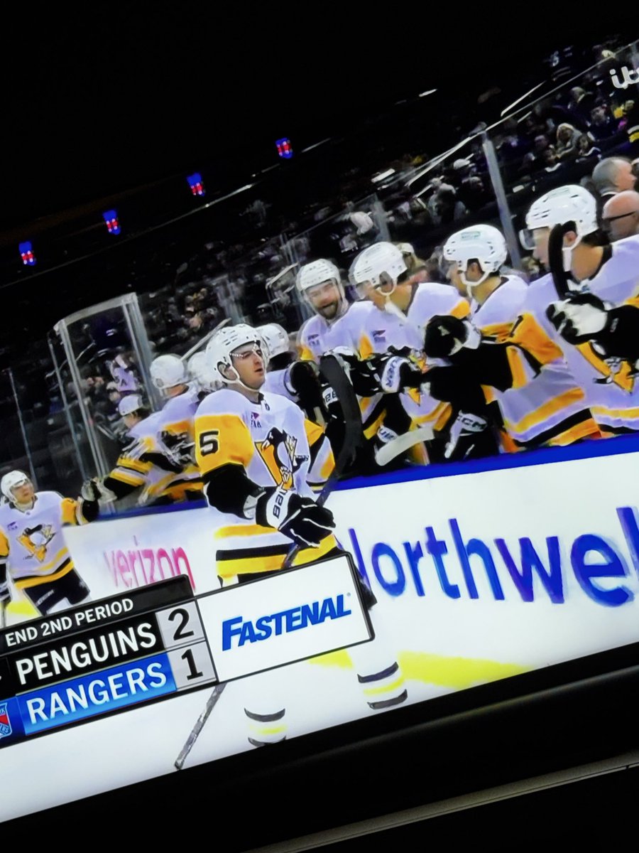 Toni_P17's tweet photo. Love being able to watch @NHL games on ITV4! @penguins vs @NYRangers 🏒😄 https://t.co/NiVIH28iBo