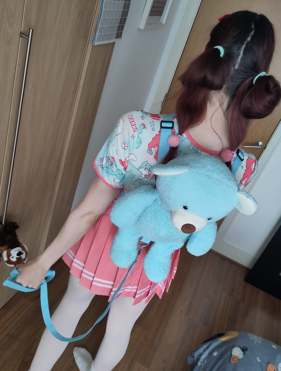 Alyx the Sky Panda tweet media