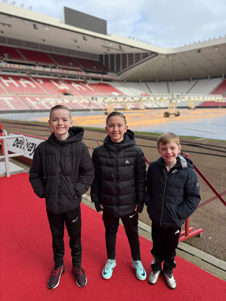 Laura Gribben tweet media