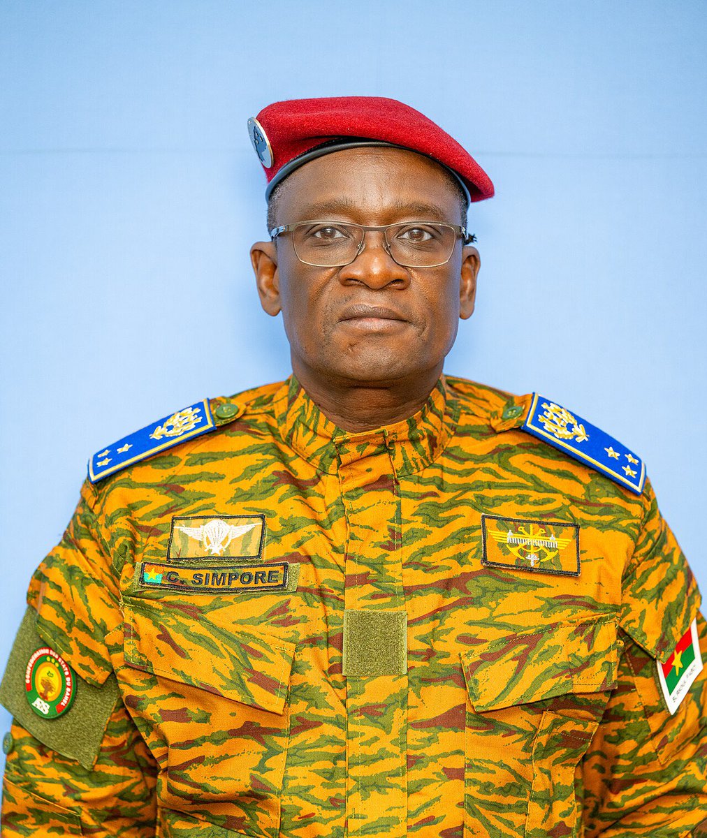 Monsieur Vaho tweet media