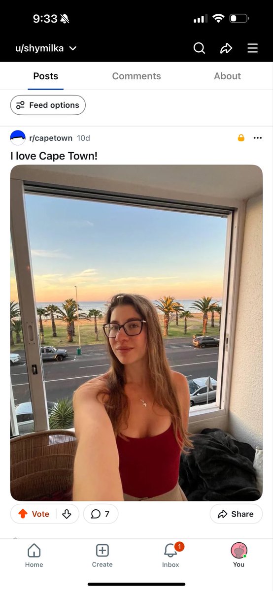 ShyMilka_'s tweet photo. I got insulted about my nose within the first 4 minutes of being on Reddit. 🤭🥹 https://t.co/PtsMTKtxQM