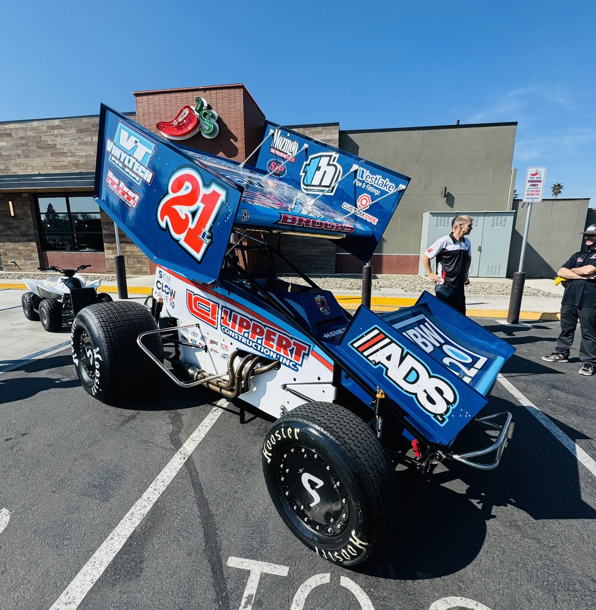 HamiltonRacingg's tweet photo. Season opener with @NARC410 tonight @MercedSpeedway! Stop by @Chilis in Merced before 1pm to see our car on display! https://t.co/4xiI2jgzJm