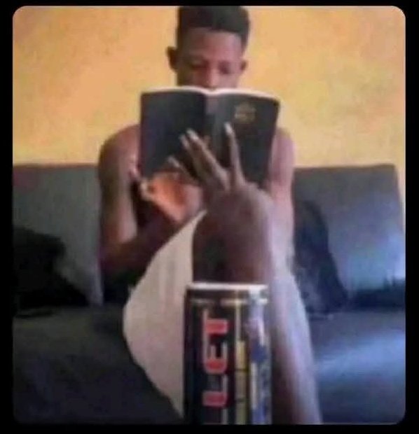 In the book of Solomon chapter something says:
Once gal da her man house
Na so body go da sweet her like fish wa see oil
Especially if she da ovulate 🚶‍♂️🚶‍♂️🚶‍♂️