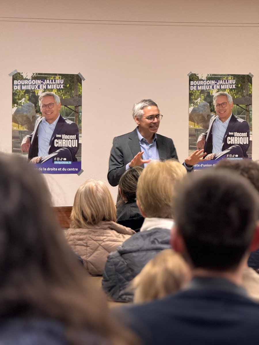 cheriftouam's tweet photo. Hier après-midi pap à Pré Bénit pour aller à la rencontre des habitants puis le soir réunion publique à Pré Bénit avec @VincentChriqui Samedi matin réunion publique à Champfleuri et l’après-midi distribution de programme discussions avec les Berjalliens centre-ville et Champaret https://t.co/EIQMCntge1