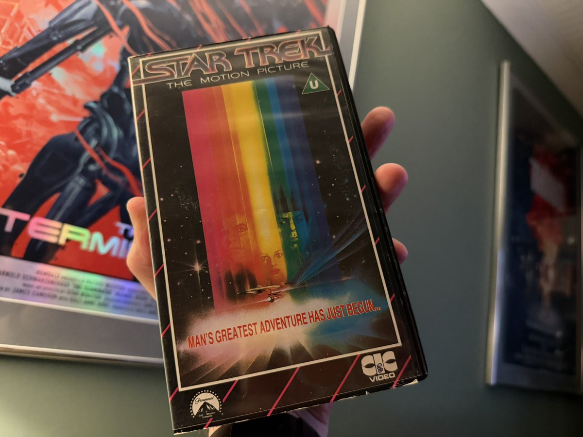 the4kCollectivE's tweet photo. And today. Saw this out in the wild. Couldn’t leave it there. UK VHS release of Star Trek The Motion Picture from CiC video. In HiFi.
#StarTrek #StarTrekTMP @RMBee @StarTrek @STVTFFREDUX @StarTrekVisComp @StarTrekMovie #VHS #CiCVideo @ParamountPics https://t.co/qG4XRvBokf