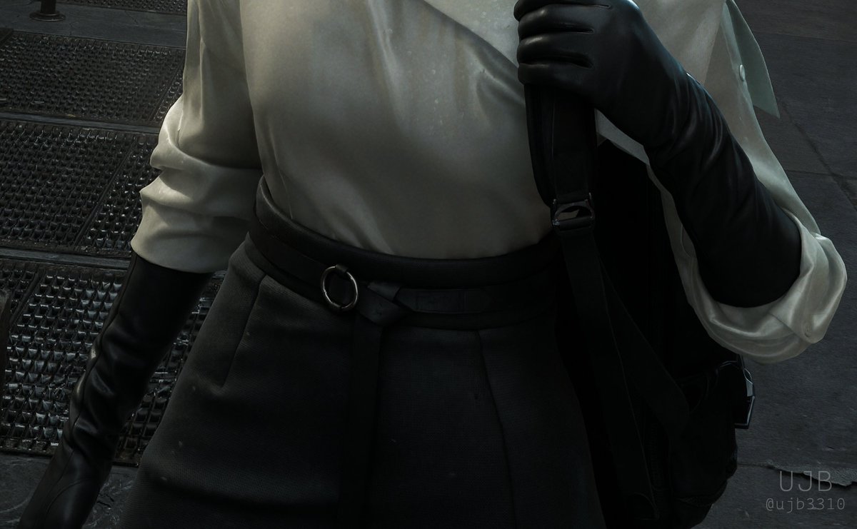 FSoulsM's tweet photo. Tap to see the surprise 
#REBHFun #ResidentEvilRequiem