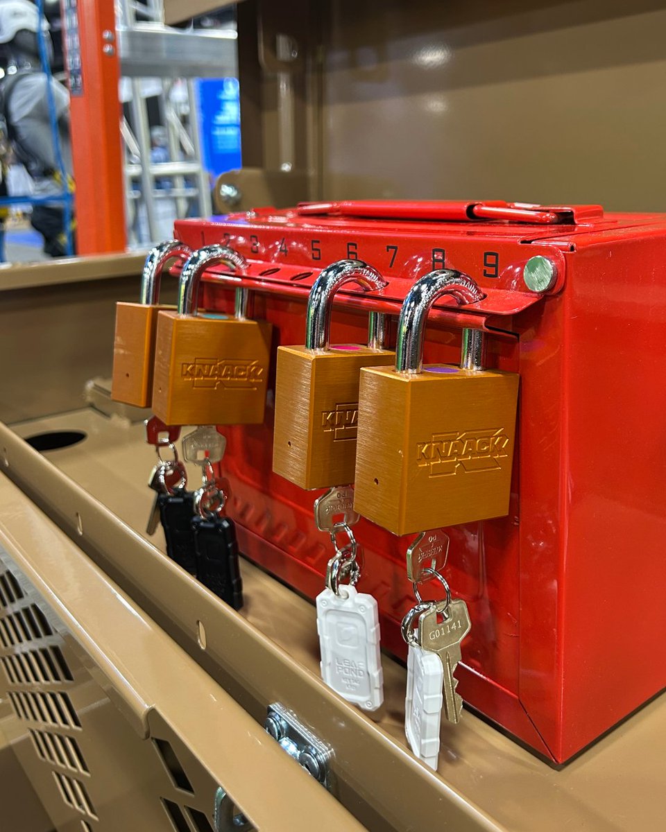 CantCrackKnaack's tweet photo. No gaps. No guesswork. Just tough, reliable security.

Learn more: https://t.co/O68471gMLj

#Knaack #Padlock #jobsitesecurity https://t.co/iVIxIS1Cex