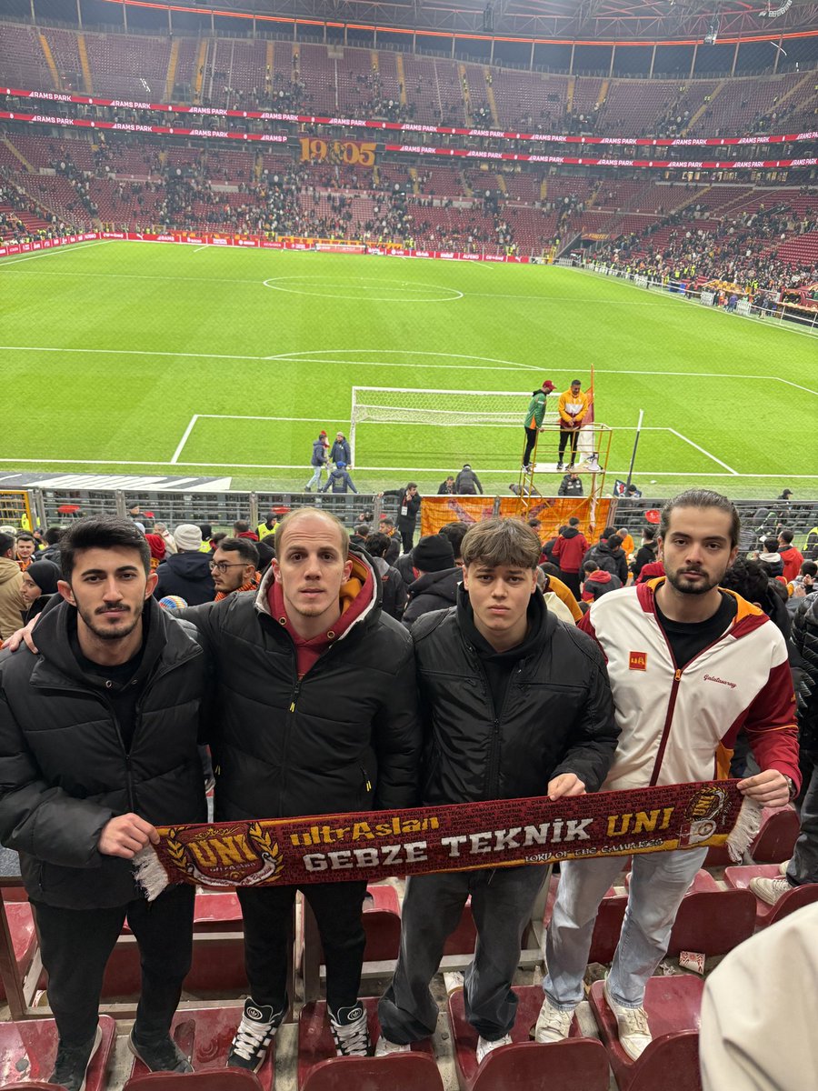 uAUNIGebzeTek's tweet photo. 28.02.2026 | L1DER - Alanyaspor 

WE ARE FAMILY AND FAMILY IS EVERYTHING 

#ultrAslanUNI #uAUNIGebzeTek https://t.co/jVrQyXe53m