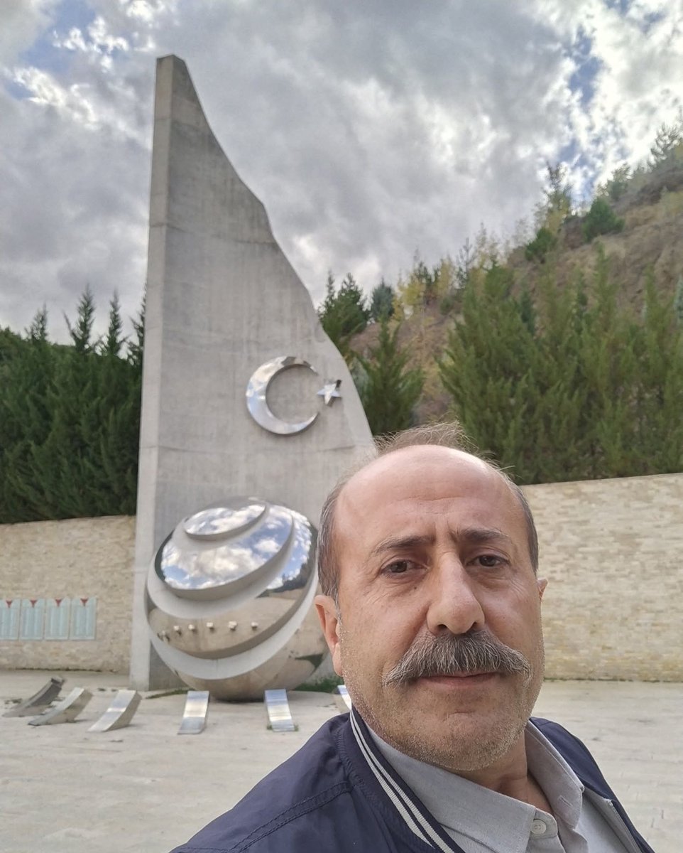 fikretkoctr's tweet photo. Hedef TÜRKLER 
Kuzey ırak, Suriye Türkmenleri tarumar edildi, nüfüsünün yarıya yakını TÜRK olan komşumuz İran aynı empeyalist operasyona maruz. Hedef Türklüğün lideri konumunda TÜRKİYE.
SESSİZ KALMAK !
HAKSIZLIK KARŞISINDA SUSMAK ...
BANA DOKUNMAYAN YILAN...
BU  HAÇLI OPERASYONU https://t.co/G4tQBCkR1Y