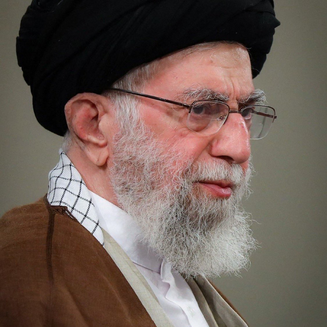 turnuphuncho's tweet photo. BREAKING: Iran's Supreme Leader Ali Khamenei was killed in an airstrike in Iran earlier today, an Israeli official says.
(Channel 12)🔴 https://t.co/2U4NSz7dlE