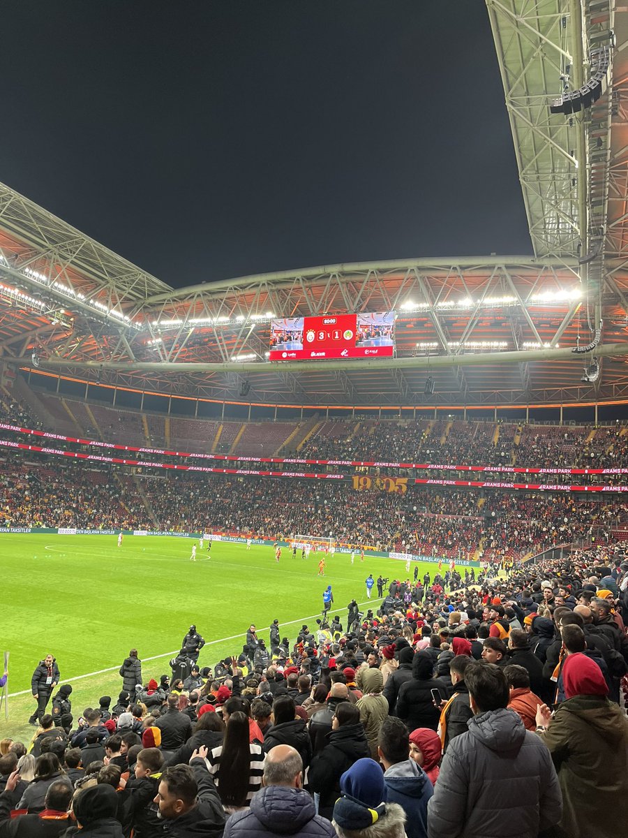 Bugün çok güzel bir galibiyet aldık takımı beğendim