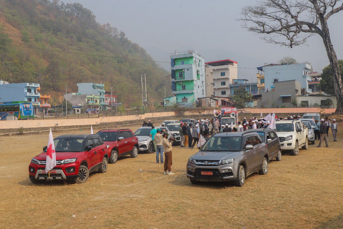 BishwadeepP's tweet image. रुपन्देही निर्वाचन क्षेत्र नं २ का नागरिकसँग प्रत्यक्ष संवाद गर्दै हामी अघि बढिरहेका छौँ। जनताको भरोसा र आशाले हाम्रो जिम्मेवारी अझ बढाएको छ। परिवर्तनको पक्षमा यो पाली तारा चुनाव चिन्हमा भोट दिनुहोस्। ⭐

#bishwadeeppandey
#Rupandehi2
#Butwal
#Tilottama
#subash
#sainamaina