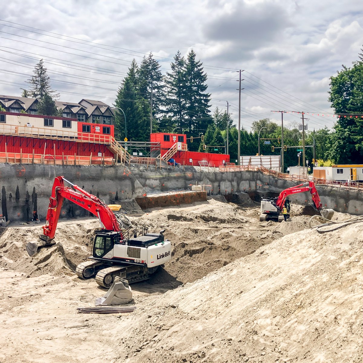 Link-Belt Excavators tweet media