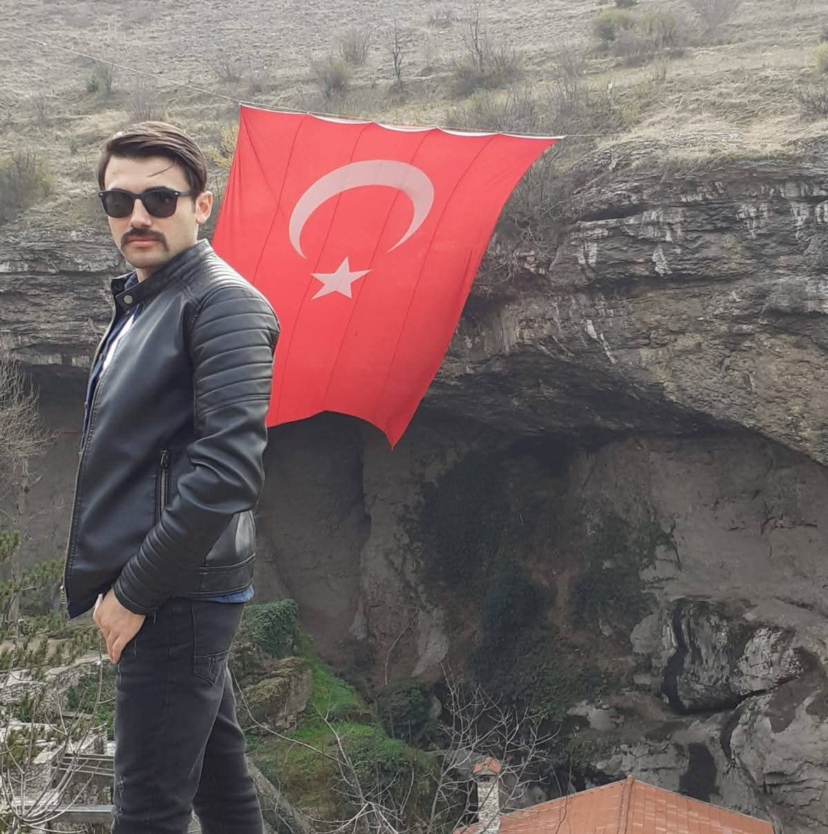 Aknc24293511's tweet photo. Yeter ki Sen Hep Dalgalan 🇹🇷 Coğrafya Ateş Çemberi #Saldırı https://t.co/INwVj91g4N