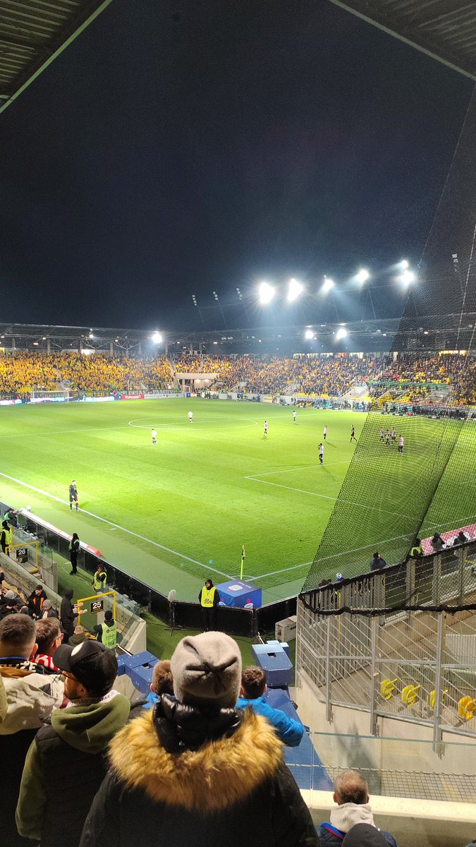 Karol10__'s tweet photo. 1:1 do przerwy w Katowicach, czekamy na więcej zdobyczy Trójkolorowych! #ŚląskiKlasyk #GKSGÓR https://t.co/2iaTmpOhhr