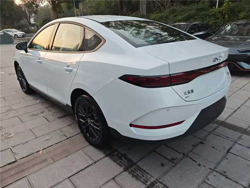 the_cyrilo's tweet photo. Brand New BYD Qin Plus EV 

510KM Range

Aggressive edition.

GH¢ 187,000.00/ US$ 18,000.00 including shipping to Tema https://t.co/C8RYc8sMbH