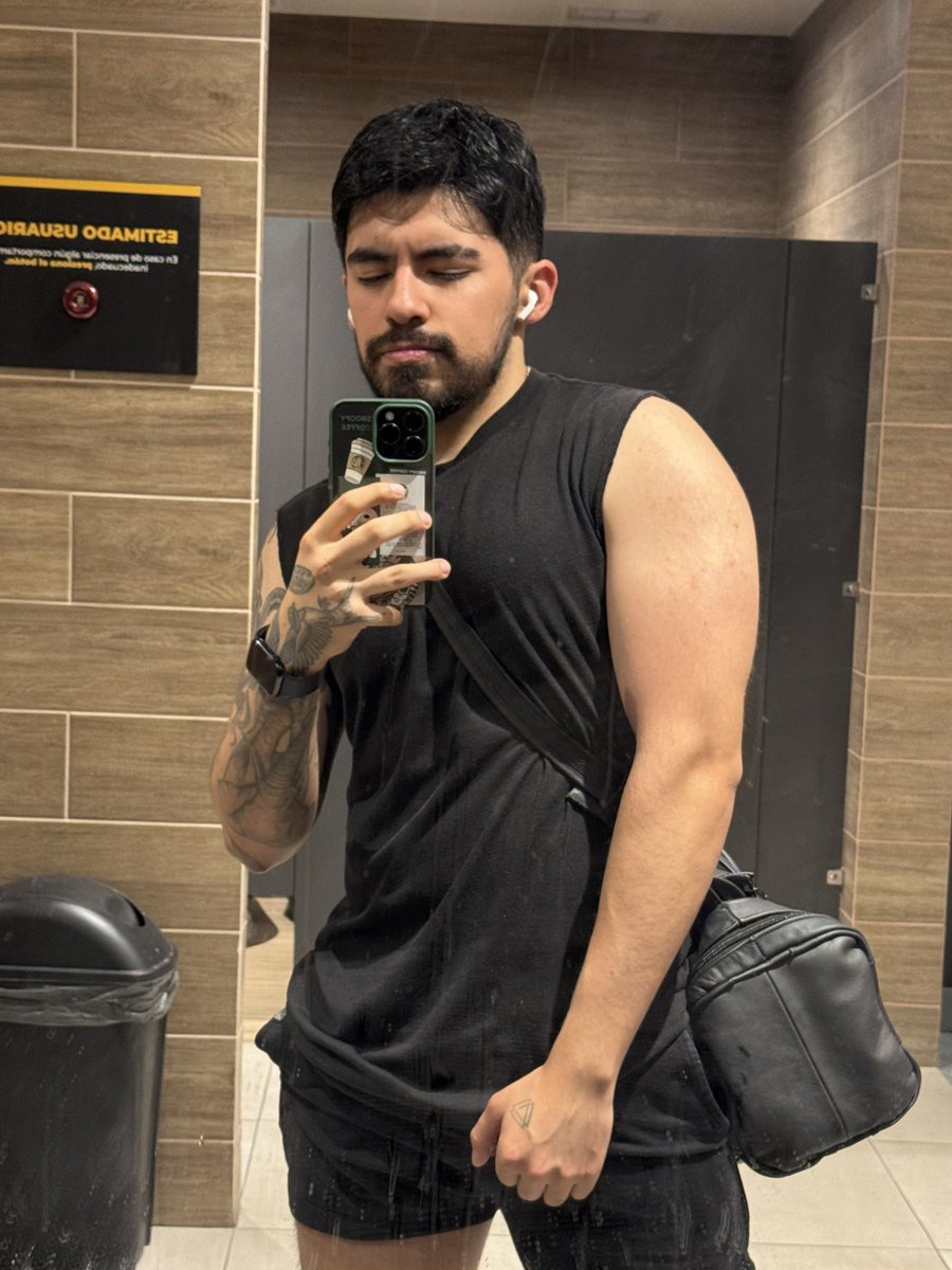 Guzmán tweet media