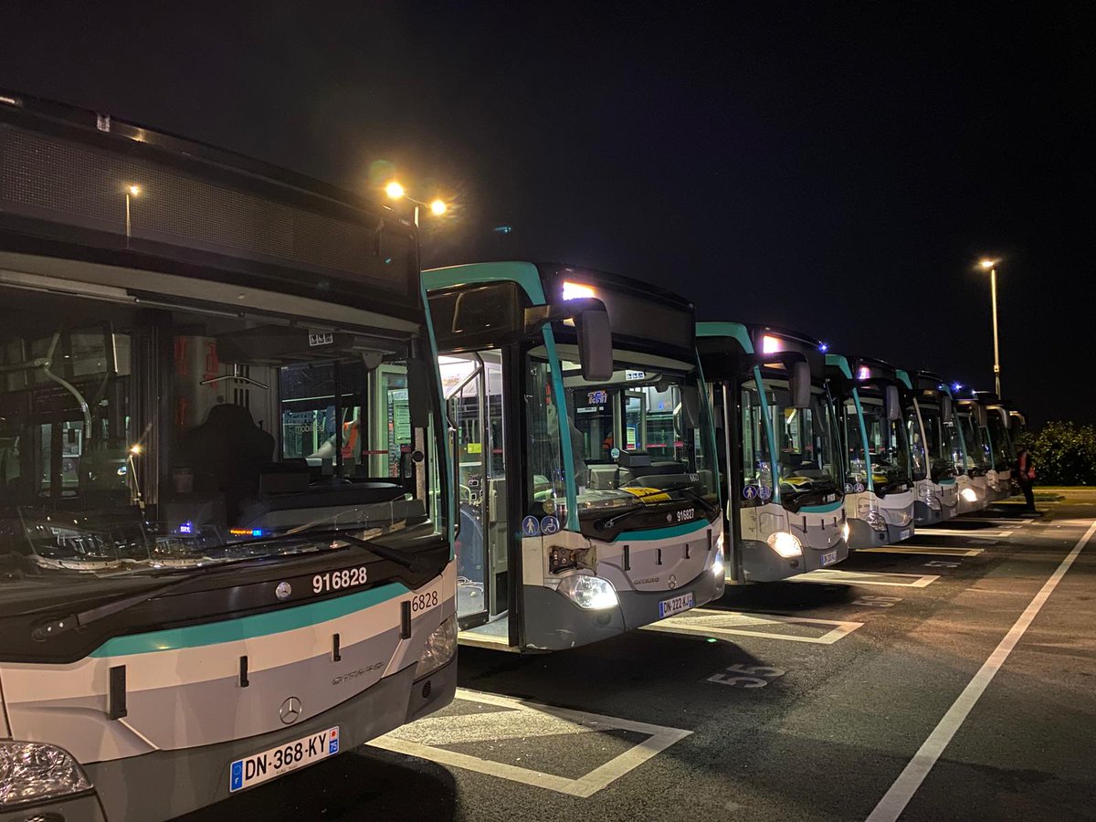 Bus Express Roissy tweet media