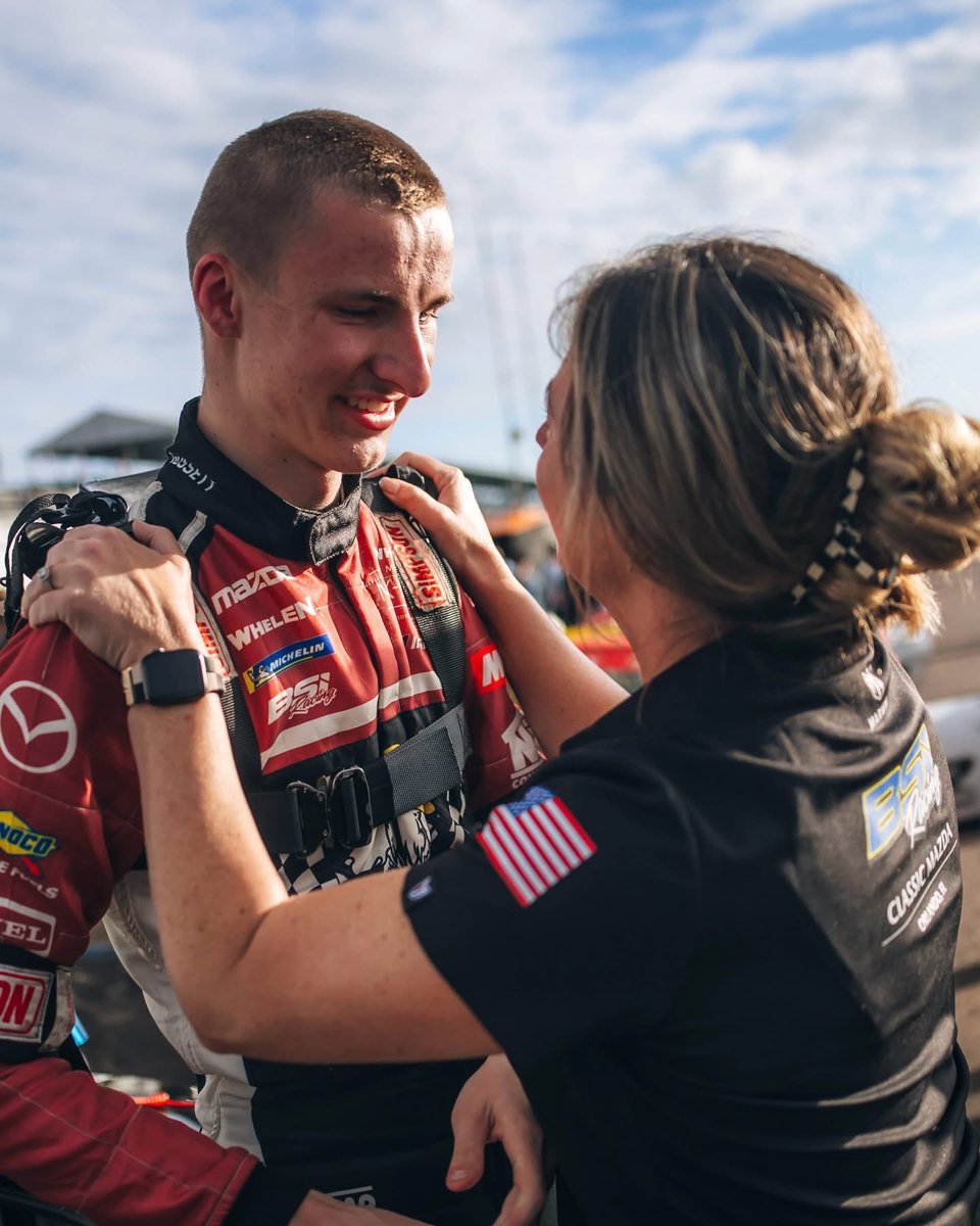 SheaRacing's tweet image. First pro win! Bobby Gossett No.44! @MazdaMX5Cup #BSIBuilt