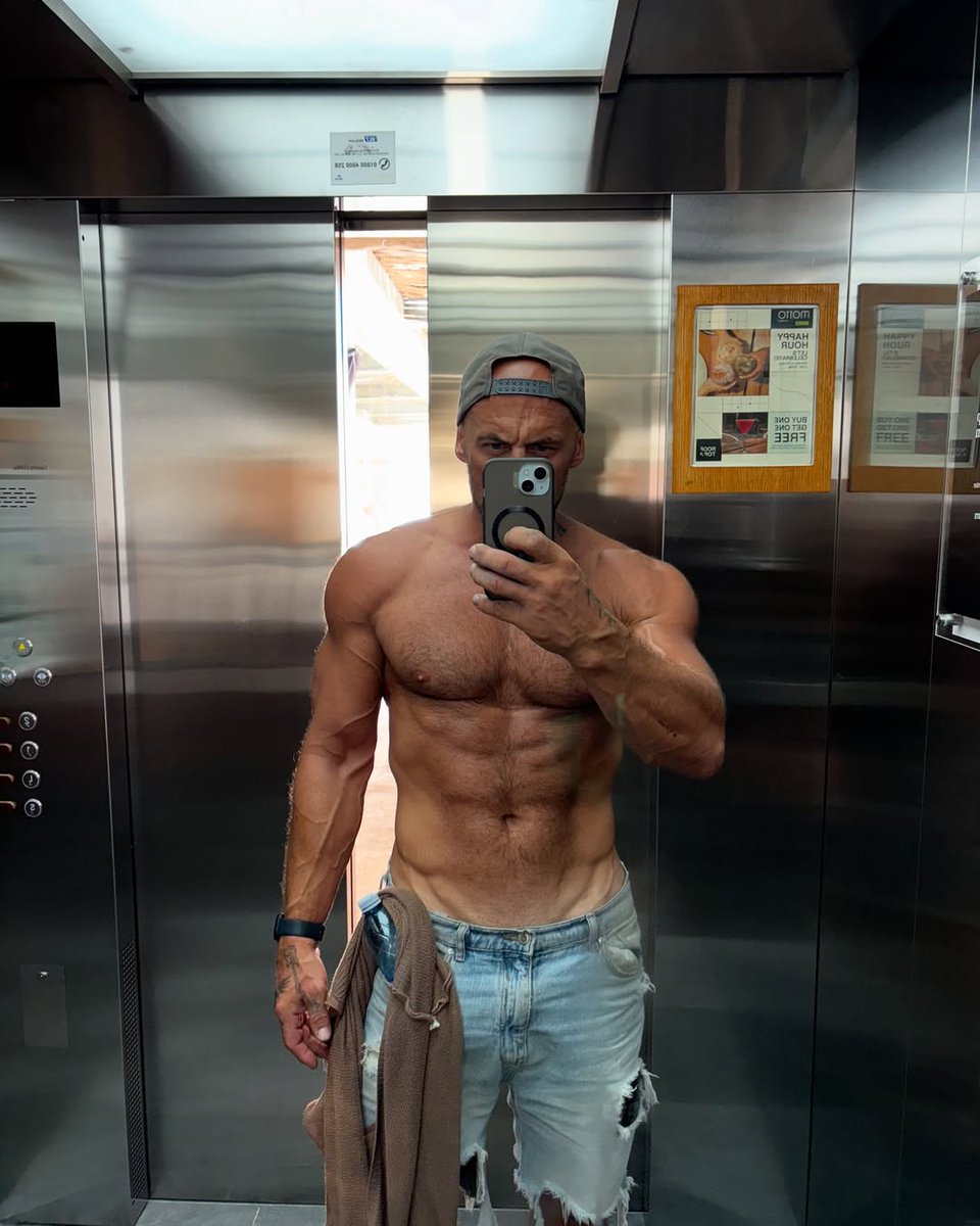 𝕄ℝ𝔻𝕆ℕ𝔼𝕋3͠ 🍀 tweet media