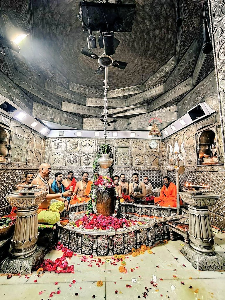 immortaldharma's tweet photo. Mahakal is not within time, time exists within Mahakal. https://t.co/xX7HY761Am