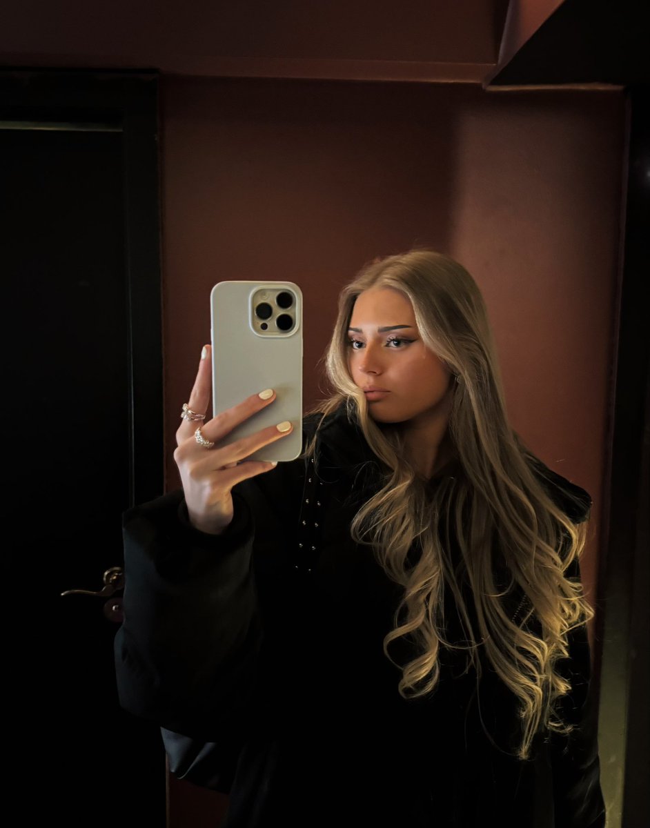 Claudia Neuser tweet media