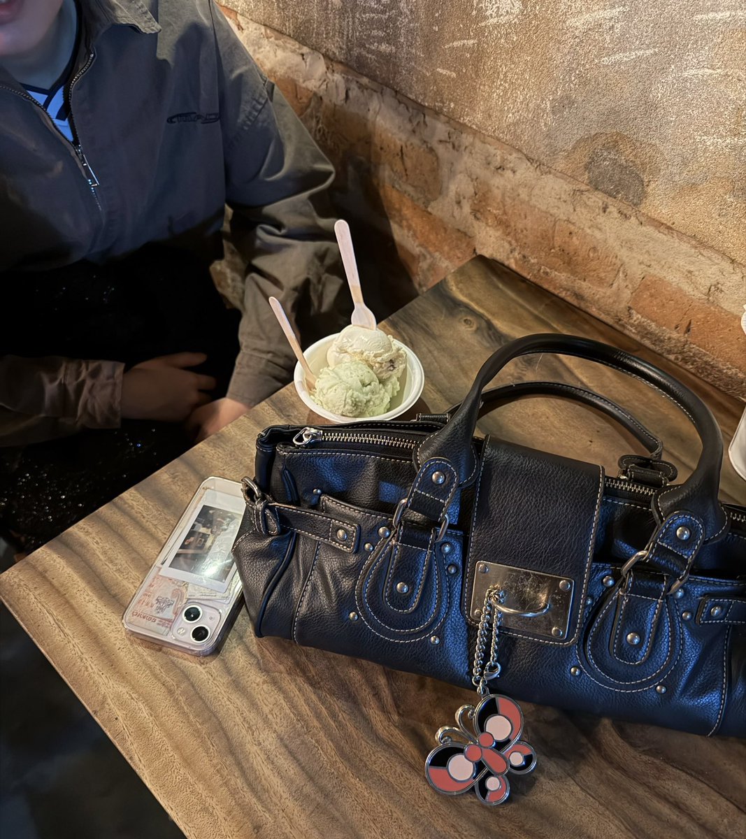 春 (@0oolove) on Twitter photo 