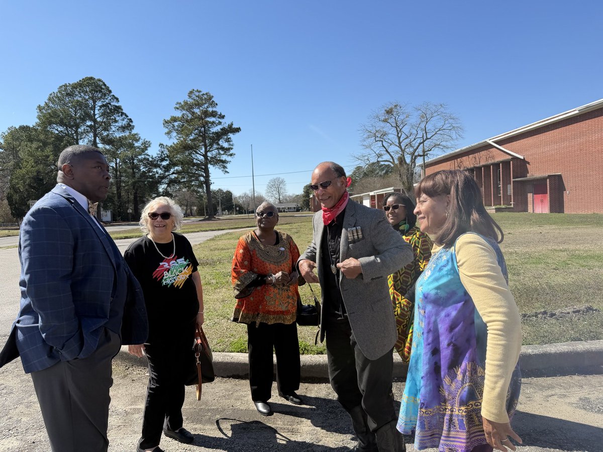 Dr. Raymond E. Smith Jr., Ed.D. tweet media