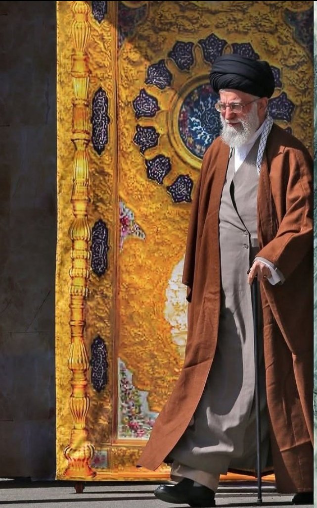 پروردگار عالم محمد و اہلیبیت محمد علیہ السلام کے صدقے رہبر معظم سید علی خامنہ ای کو اپنے حفظ و امان میں رکھے، اور دشمنوں کو نیست و نابود کرے۔
🇮🇷🤲🏻
#جانم_فدای_رهبر