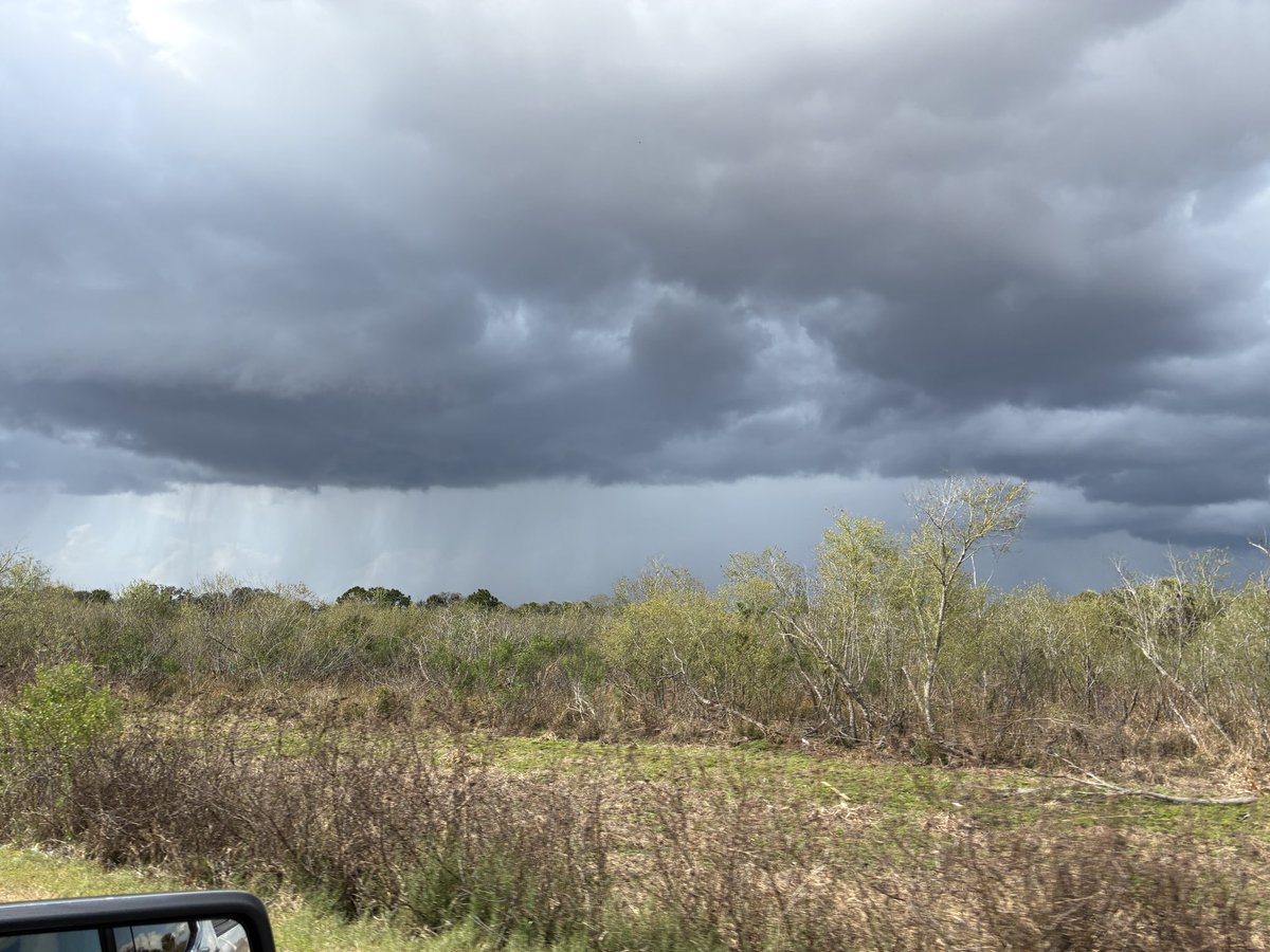 pls217's tweet photo. @MattDevittWX driving back to Port Charlotte by Lake Placid &amp; Arcadia https://t.co/MmZsuxGrnp