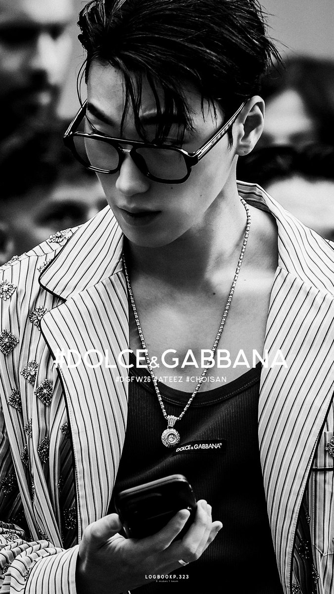 now…. THIS IS SO FUCKING ICONIC