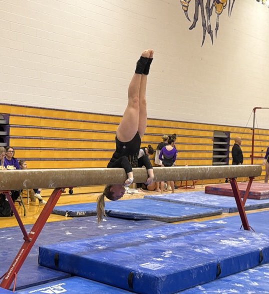 PeruGymnasts's tweet photo. WE HAVE A REGIONAL QUALIFIER!!!
🤩😃💕

Freshman, Madelynn Simpson, has qualified for regionals on the floor event. She will compete next weekend in Huntington.

We are so proud of her!!! Please help us congratulate her &amp; wish her good luck for next weekend!!!🤸🏽‍♀️ https://t.co/BY3oNSa6RF