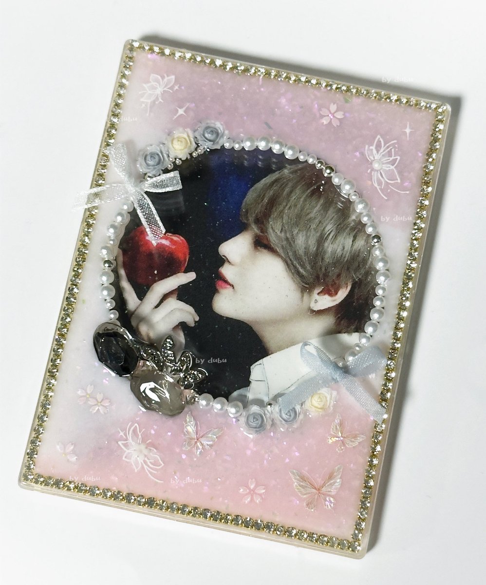 여러모로 지친 나를 위해?
하고 싶어서 하는 #RT 이벤트 🤣

리트윗 해주신 분에게 탑로더를 보내드려요.

기한 - 3/1일 pm 06:13시 까지 
당첨인원 - 3분
발송 - 3/3일

올빼미형 인간은 자러 갑니다:) 👋🏻👋🏻👋🏻