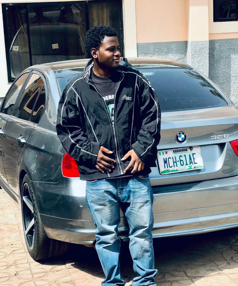 JonathanMoses52's tweet photo. +1 today 🎂🎉 say me a prayer please 🙏 @davido @justinbieber @thedebuthub https://t.co/nv6wg6dzmj